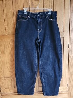 American Eagle Barrel Jeans